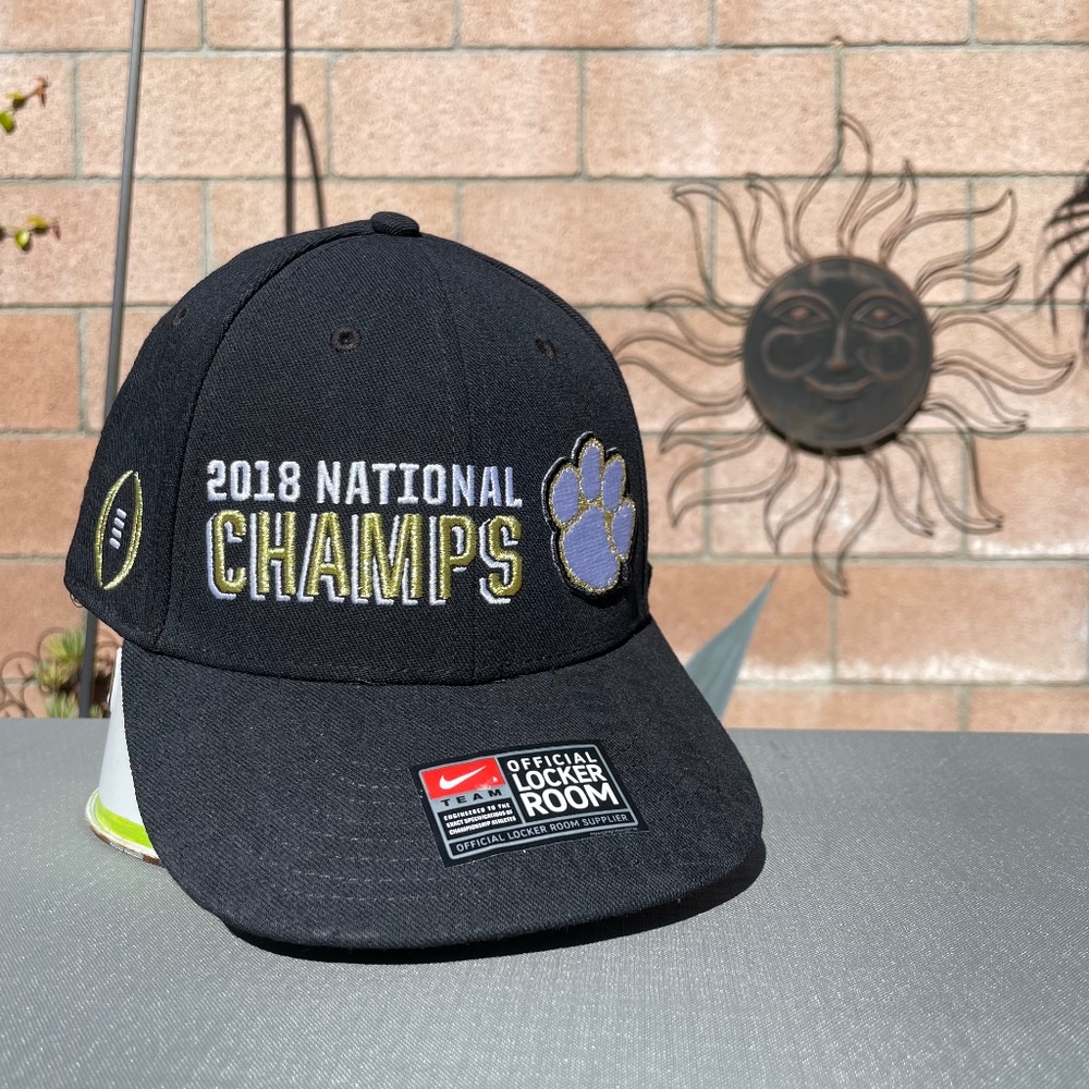 NIKE CLEMSON TIGERS FOOTBALL 2018 CHAMPIONS BASEBALL CAP HAT LOCKER ROOM